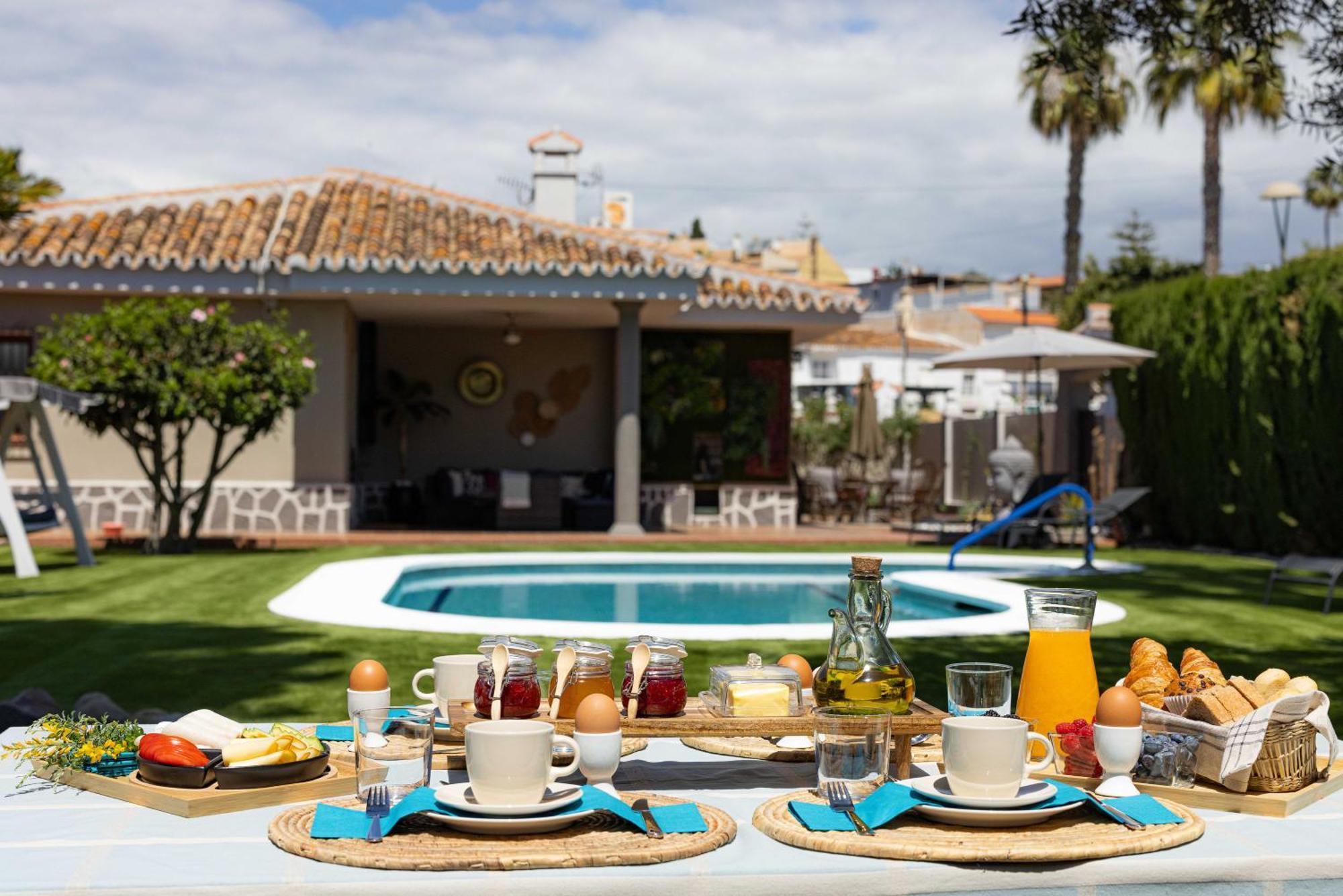 Villa Malaga Beach - Golf Torre de Benagalbon Bagian luar foto